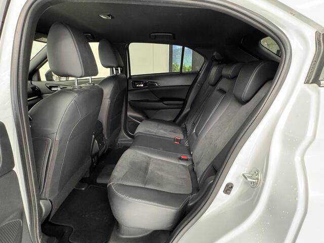 Mitsubishi ECLIPSE Cross 2.4 PHEV Executive | 360° Camera | Stoelverwarming | Trekhaak | Navigatie |