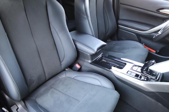 Mitsubishi ECLIPSE Cross 2.4 PHEV Business Executive Trekhaak, Adaptive Cruise, NL-Auto