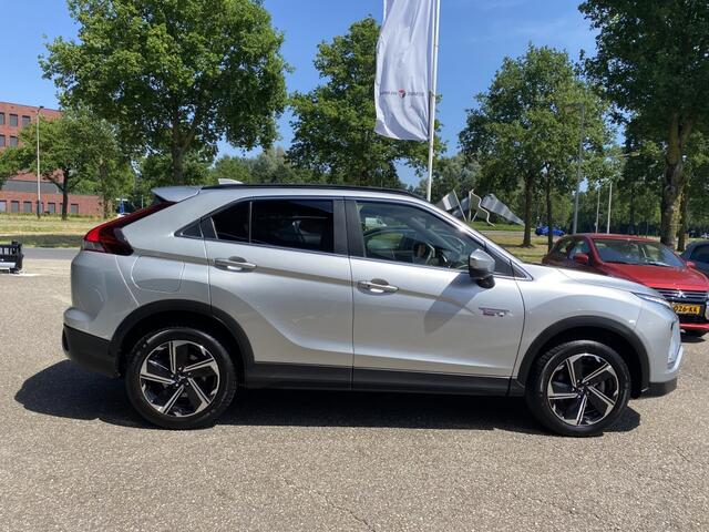 Mitsubishi ECLIPSE Cross 2.4 PHEV First Edition | All Seasons