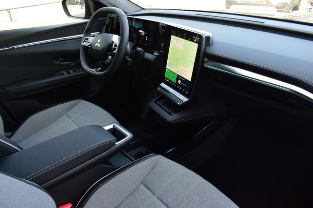 Mitsubishi ECLIPSE Cross Intense 87 kWh | Navigatie | Camera | Apple Carplay & Android auto | Elek. Achterklep | Tot 8j. garantie |