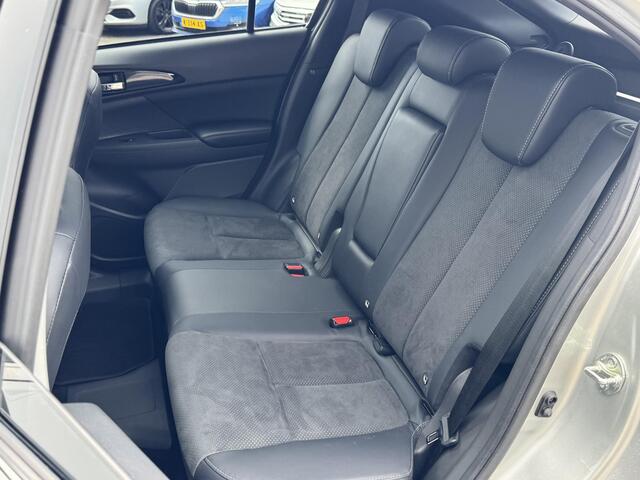 Mitsubishi ECLIPSE Cross 2.4 PHEV Intense+ NL-AUTO | NAVI | STANDKACHEL | STOELVERWARMING