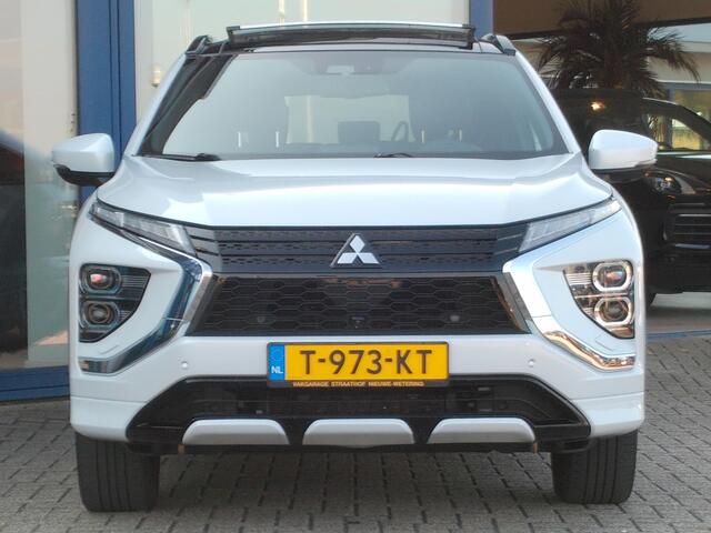 Mitsubishi ECLIPSE Cross 2.4 PHEV Instyle, Carplay + Android auto / Leder / Schuifdak / Camera 360 + Sensoren / HUD / 18'' LMV
