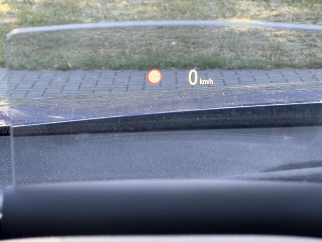 Mitsubishi ECLIPSE Cross 2.4 PHEV First Edition 4WD S-AWC / Dealer onderhouden / Accu SoH 99,2 % / Fabrieksgarantie tot 02-2030 / ChadeMo snel laden / 1.500 kg trekgewicht / HUD / Camera 360° / Stuur-, stoel- & achterbankverwarming / 18" LM wielen / Winterwielen inclusief /