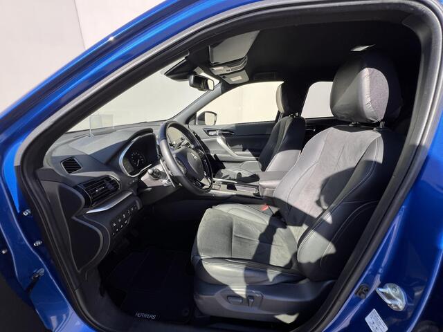 Mitsubishi ECLIPSE Cross 2.4 PHEV First Edition 4WD S-AWC / Dealer onderhouden / Accu SoH 99,2 % / Fabrieksgarantie tot 02-2030 / ChadeMo snel laden / 1.500 kg trekgewicht / HUD / Camera 360° / Stuur-, stoel- & achterbankverwarming / 18" LM wielen / Winterwielen inclusief /