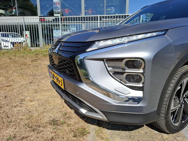 Mitsubishi ECLIPSE Cross 2.4 PHEV Intense+ | Apple Carplay / Android auto| Parkeersensoren V+A | Camera |