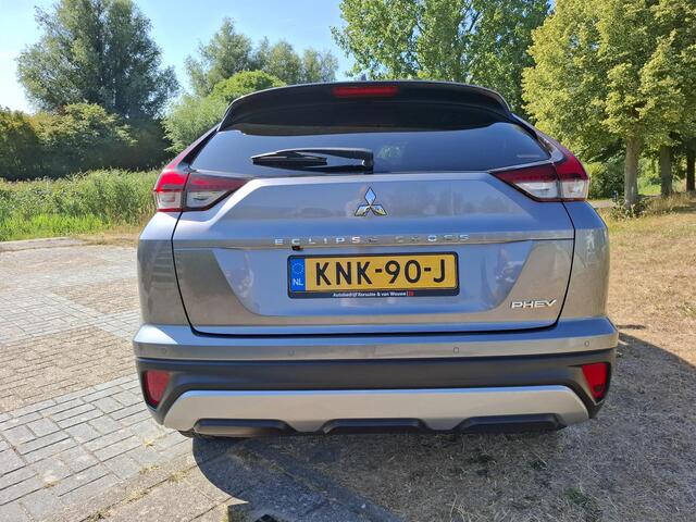 Mitsubishi ECLIPSE Cross 2.4 PHEV Intense+ | Apple Carplay / Android auto| Parkeersensoren V+A | Camera |