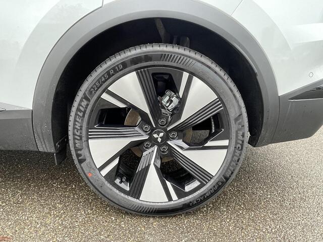 Mitsubishi GRANDIS 1.8 HEV Instyle