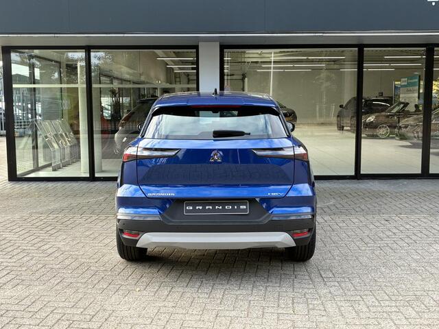 Mitsubishi GRANDIS 1.8 HEV Intense NIEUW UIT VOORRAAD LEVERBAAR | Appele CarPlay & Android Auto | Parkeersensoren achter | Licht- regensensor | Achteruitrijcamera | Climate Control | Cruise Control | 8 jaar fabrieksgarantie