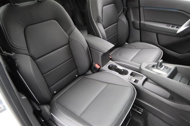Mitsubishi GRANDIS 1.8 HEV Instyle Demo, glazendak, Trekhaak