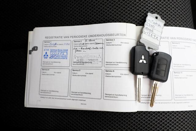 Mitsubishi L200 2.4 DI-D 180pk Club Cab Intense 4x4 High/Low Gearing + Diff. Lock 12-2018