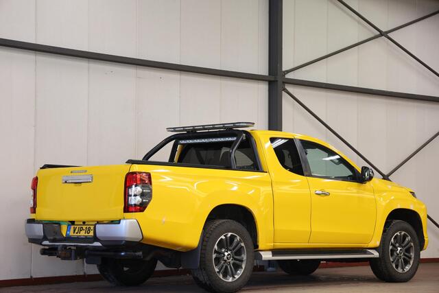 Mitsubishi L200 2.2 DI-D Club Cab Intense 4X4 4WD TREKHAAK