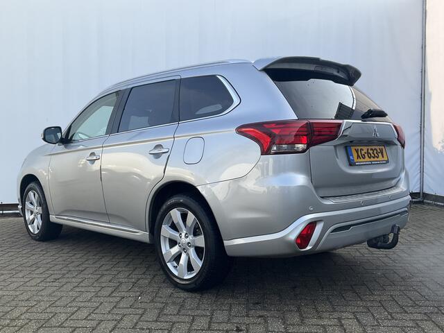Mitsubishi OUTLANDER 2.4 PHEV LederSport Panodak Camera Carplay Trekhaak Pure
