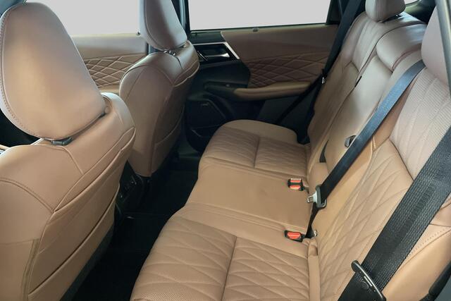 Mitsubishi OUTLANDER 2.4 PHEV Instyle+