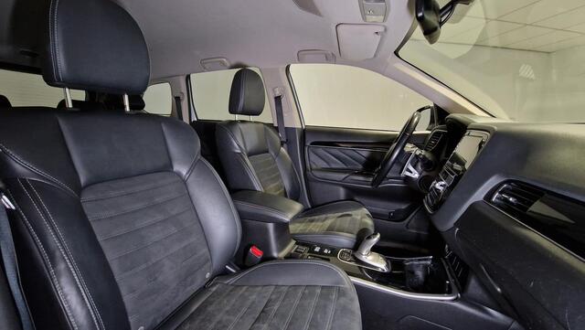 Mitsubishi OUTLANDER 2.4 PHEV Intense