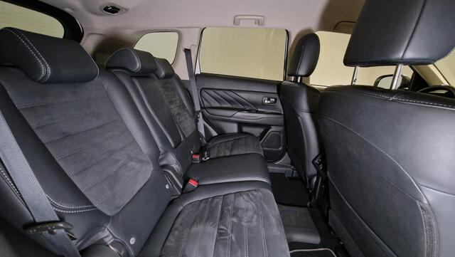 Mitsubishi OUTLANDER 2.4 PHEV Intense
