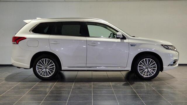 Mitsubishi OUTLANDER 2.4 PHEV Intense