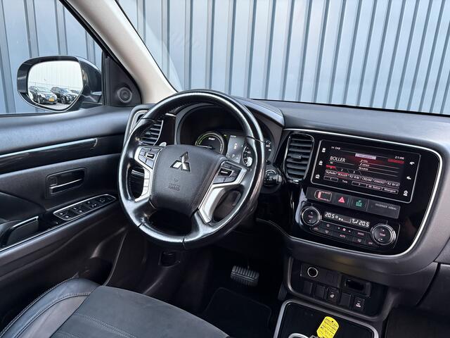 Mitsubishi OUTLANDER 2.0 PHEV Premium | Trekhaak afnb. | 360 Camera | Stoelverw. | Led Koplampen | Prijs Rijklaar!!