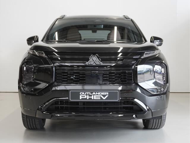 Mitsubishi OUTLANDER 2.4 PHEV Instyle Black Edition | Full Black | 20 inch | Full options | 8 jaar garantie