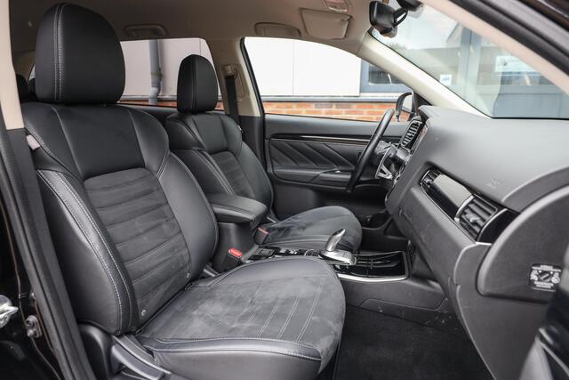 Mitsubishi OUTLANDER 2.4 PHEV Pure+ ? Carplay ? Trekhaak ? Camera