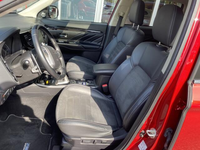 Mitsubishi OUTLANDER 2.4 PHEV Intense+