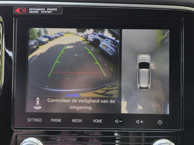 Mitsubishi OUTLANDER 2.4 PHEV Pug-in Intense+ Automaat / Navigatie via Apple Carplay of Android Auto / Stuur- en Stoelverwarming / Trekgewicht 1500 kg / Elektrische bedienbare achterklep / Rondomzicht camera / Adaptief cruise control /
