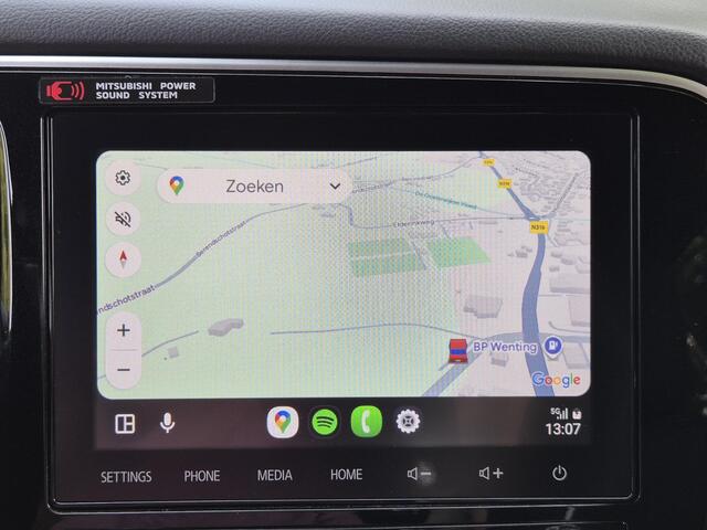 Mitsubishi OUTLANDER 2.4 PHEV Pug-in Intense+ Automaat / Navigatie via Apple Carplay of Android Auto / Stuur- en Stoelverwarming / Trekgewicht 1500 kg / Elektrische bedienbare achterklep / Rondomzicht camera / Adaptief cruise control /