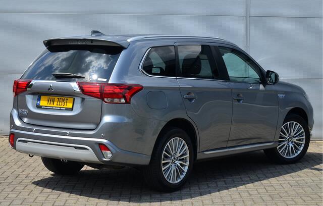 Mitsubishi OUTLANDER PHEV 2.4 INTENSE PLUS 4WD | PLUG IN HYBRID | ADAPTIEF CRUISE | STANDKACHEL | ELECTR KLEP | ALL IN RIJKLAARPRIJS