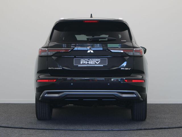 Mitsubishi OUTLANDER 2.4 PHEV Business Edition | Elektrisch verstelbare bestuurderstoel | Dodehoek detectie | Towing assist | Rondomzicht camera | Kunstlederen bekleding |