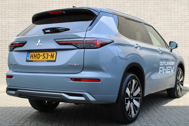 Mitsubishi OUTLANDER 2.4 PHEV Instyle+ Lederen interieur, Elek.glazen panoramadak, Massage stoelen, 20" LM velgen, Trekgewicht 1.600 KG.