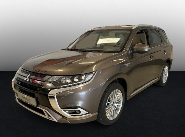 Mitsubishi OUTLANDER 2.4 PHEV Intense+ ( Unieke kleurencombinatie !! )