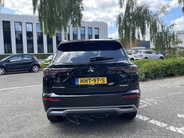 Mitsubishi OUTLANDER 2.4 PHEV First Edition