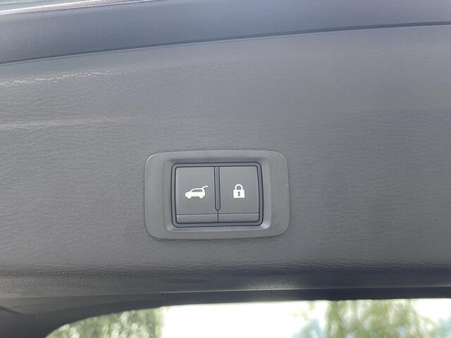 Mitsubishi OUTLANDER 2.4 PHEV First Edition