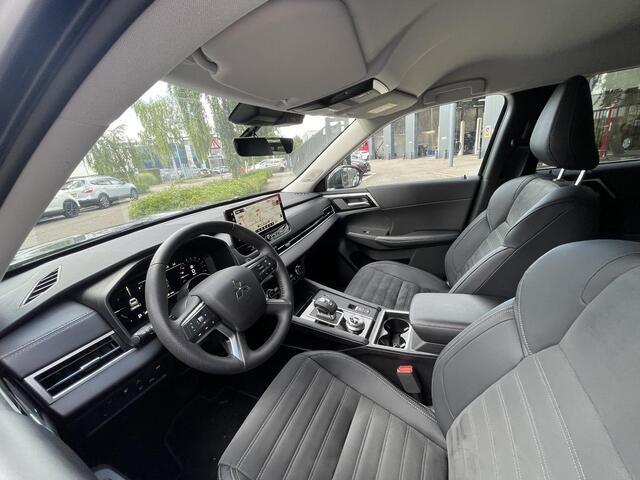 Mitsubishi OUTLANDER 2.4 PHEV First Edition