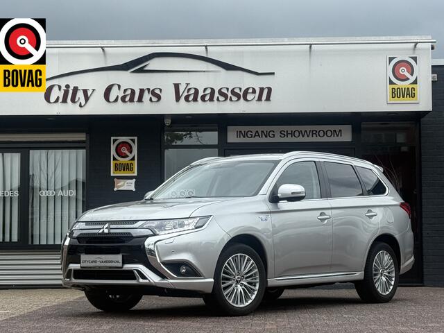 Mitsubishi OUTLANDER 2.4 PHEV S-Edition 4x4 224 pk plug in hybride automaat apple carplay camera climate ctr cruise ctr half/leder alcantara dagrijverlichting led dealer onderhouden
