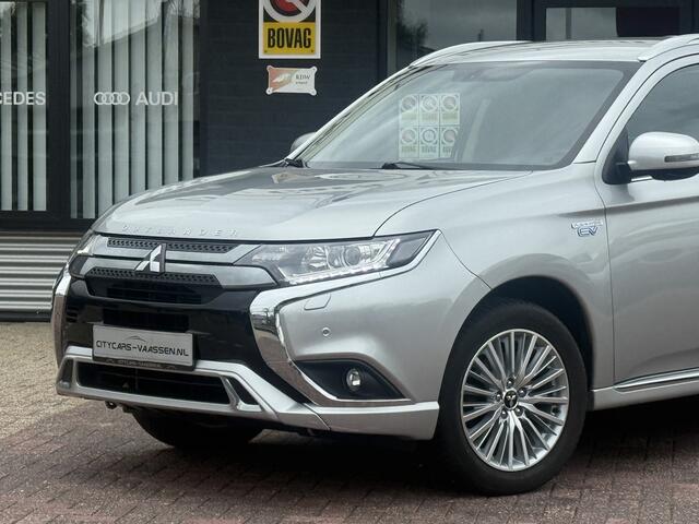 Mitsubishi OUTLANDER 2.4 PHEV S-Edition 4x4 224 pk plug in hybride automaat apple carplay camera climate ctr cruise ctr half/leder alcantara dagrijverlichting led dealer onderhouden