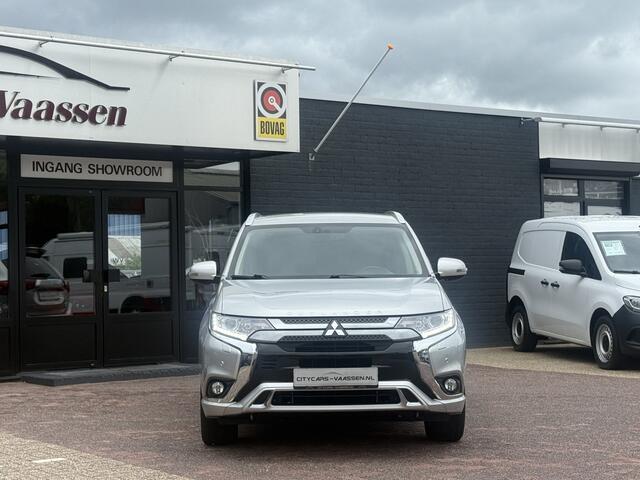 Mitsubishi OUTLANDER 2.4 PHEV S-Edition 4x4 224 pk plug in hybride automaat apple carplay camera climate ctr cruise ctr half/leder alcantara dagrijverlichting led dealer onderhouden