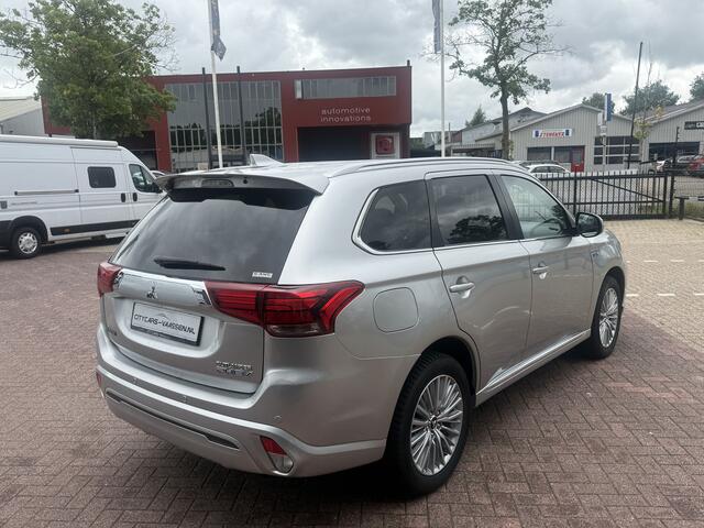 Mitsubishi OUTLANDER 2.4 PHEV S-Edition 4x4 224 pk plug in hybride automaat apple carplay camera climate ctr cruise ctr half/leder alcantara dagrijverlichting led dealer onderhouden