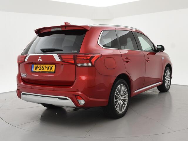 Mitsubishi OUTLANDER 2.4 PHEV 4WD AUT. INTENSE *BTW* + AFN. TREKHAAK | CAMERA | APPLE CARPLAY | STOELVERWARMING