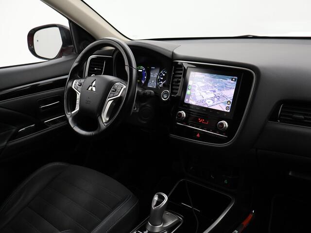 Mitsubishi OUTLANDER 2.4 PHEV 4WD AUT. INTENSE *BTW* + AFN. TREKHAAK | CAMERA | APPLE CARPLAY | STOELVERWARMING