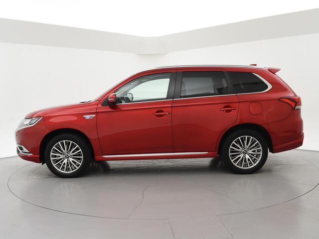 Mitsubishi OUTLANDER 2.4 PHEV 4WD AUT. INTENSE *BTW* + AFN. TREKHAAK | CAMERA | APPLE CARPLAY | STOELVERWARMING