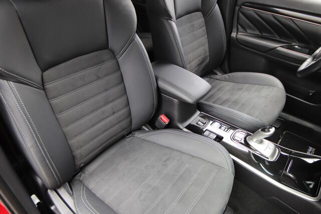 Mitsubishi OUTLANDER 2.4 PHEV Intense 1e eigenaar, Dealer O.H. Trekhaak