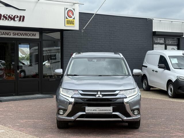Mitsubishi OUTLANDER 2.0 PHEV S-Edition 4wd plug in hybride automaat apple carplay schuif-kanteldak camera climate ctr cruise ctr leder alcantara dagrijverlichting led