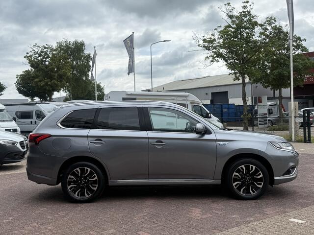 Mitsubishi OUTLANDER 2.0 PHEV S-Edition 4wd plug in hybride automaat apple carplay schuif-kanteldak camera climate ctr cruise ctr leder alcantara dagrijverlichting led