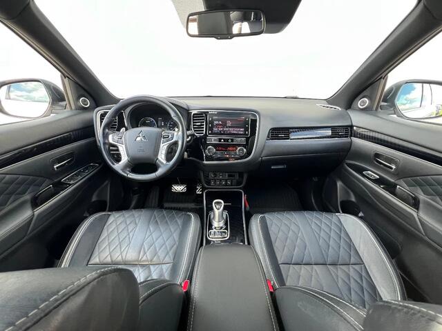 Mitsubishi OUTLANDER 2.4 PHEV Instyle, Leder, Schuifdak, Trekhaak NL auto!