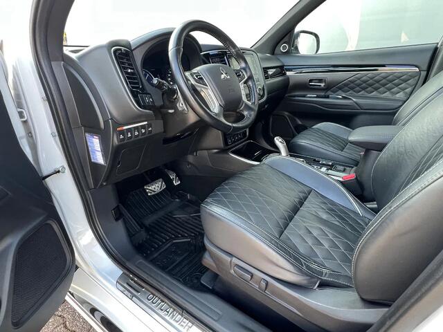 Mitsubishi OUTLANDER 2.4 PHEV Instyle, Leder, Schuifdak, Trekhaak NL auto!