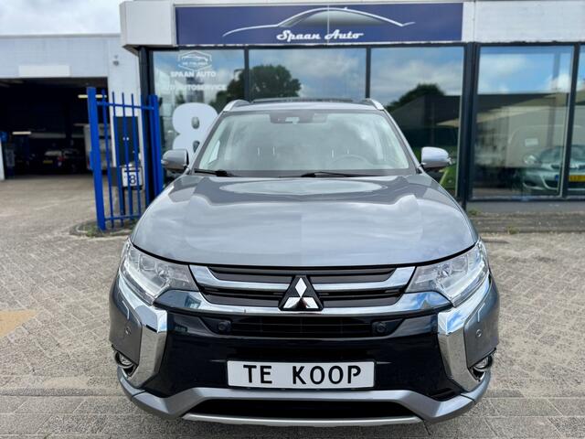 Mitsubishi OUTLANDER 2.0 PHEV 4WD INTYLE+ PREMIUM