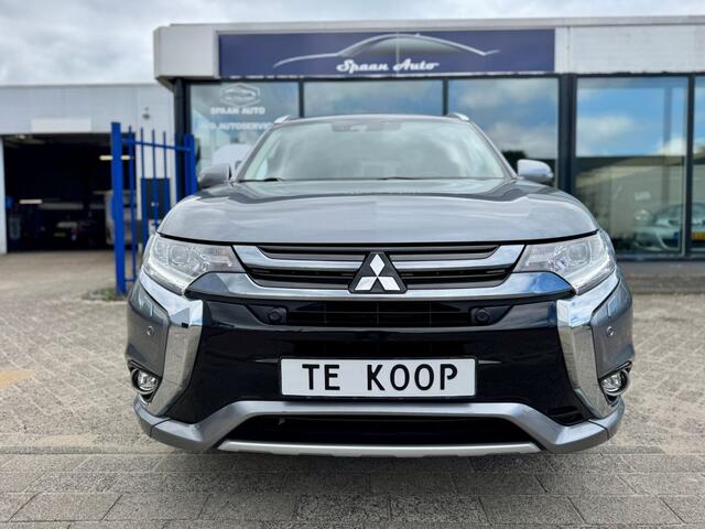 Mitsubishi OUTLANDER 2.0 PHEV 4WD INTYLE+ PREMIUM
