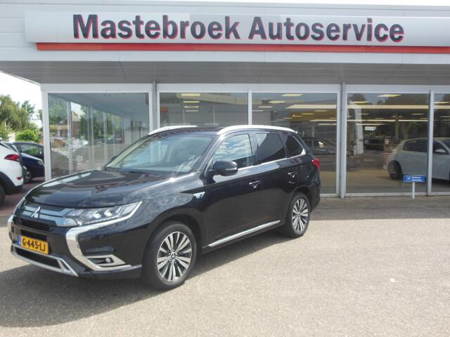 Mitsubishi OUTLANDER 2.4 PHEV Intense+ Automaat Staat in Hardenberg