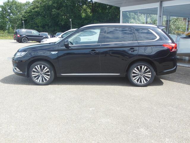 Mitsubishi OUTLANDER 2.4 PHEV Intense+ Automaat Staat in Hardenberg