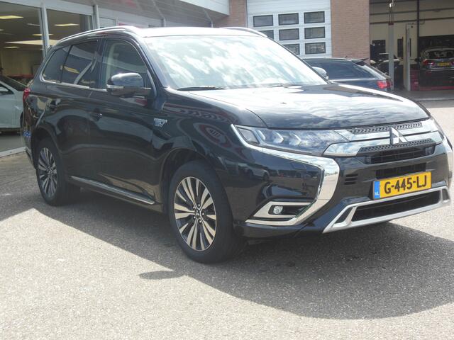 Mitsubishi OUTLANDER 2.4 PHEV Intense+ Automaat Staat in Hardenberg